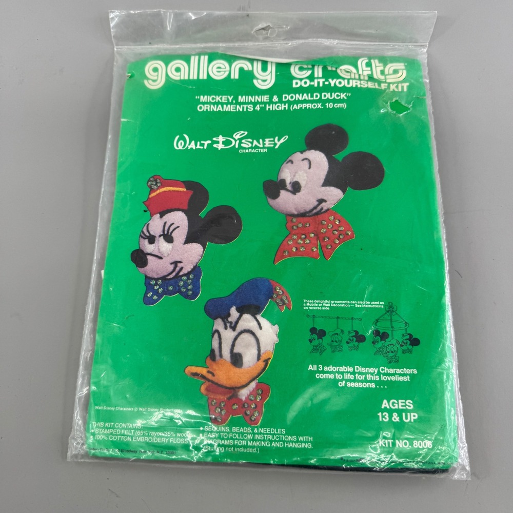 Walt Disney Mickey Minnie Donald Duck Felt Ornament DIY Kit Gallery Crafts 8006